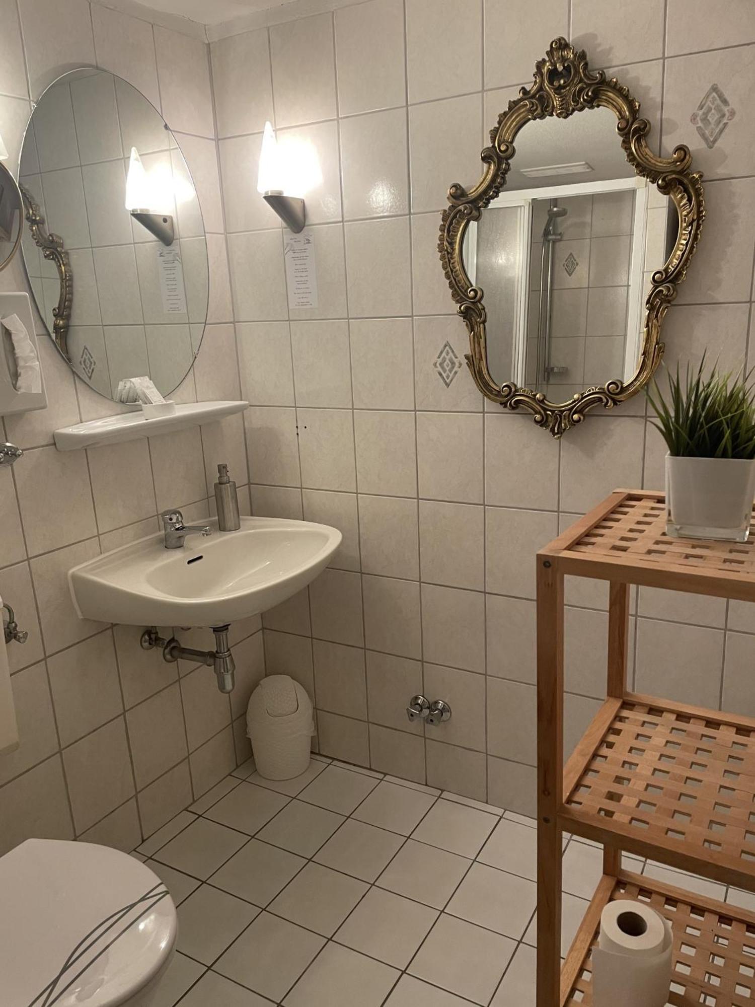 Hotel Jaegerhof Kettwig エッセン 部屋 写真