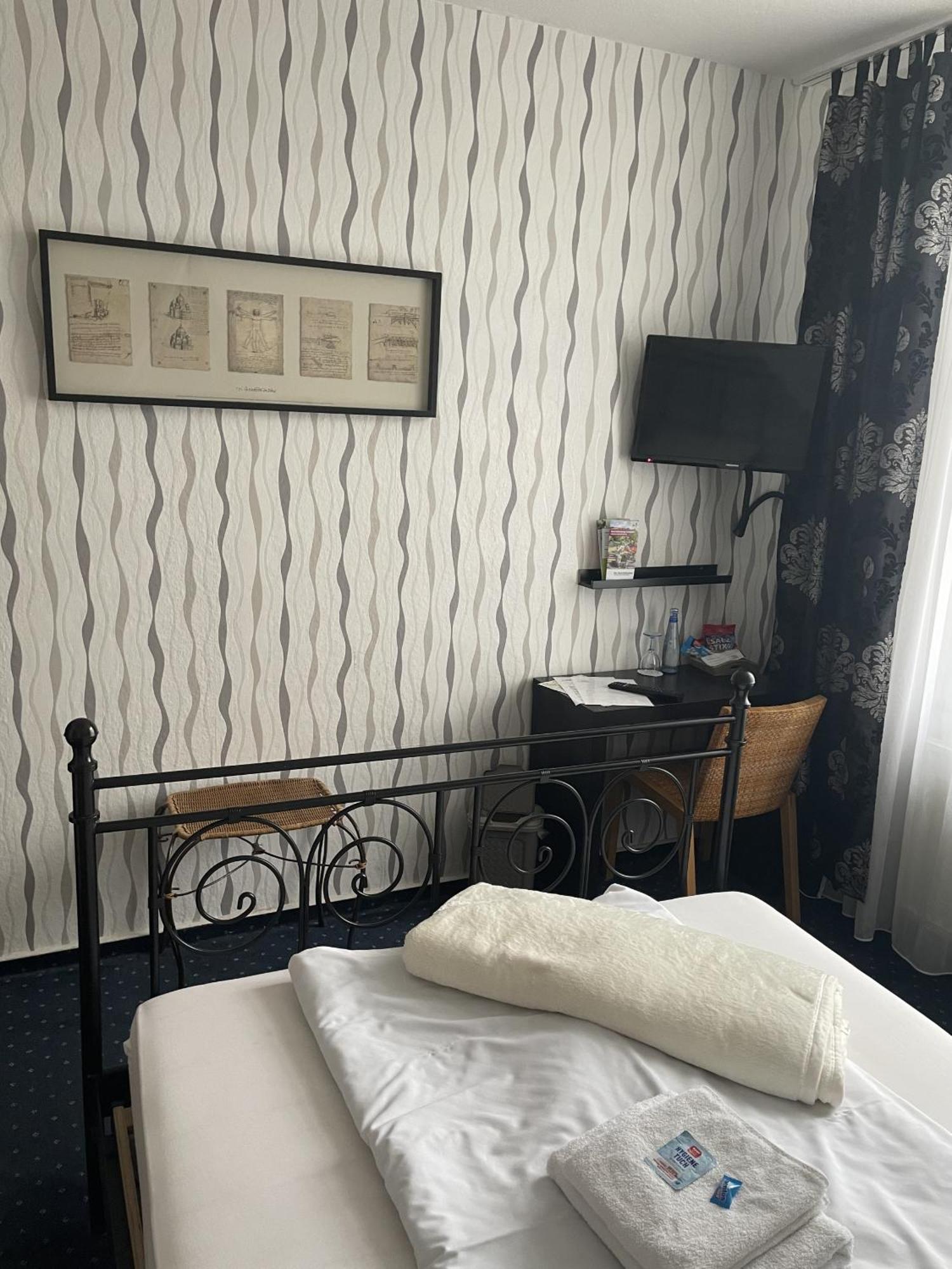 Hotel Jaegerhof Kettwig エッセン 部屋 写真