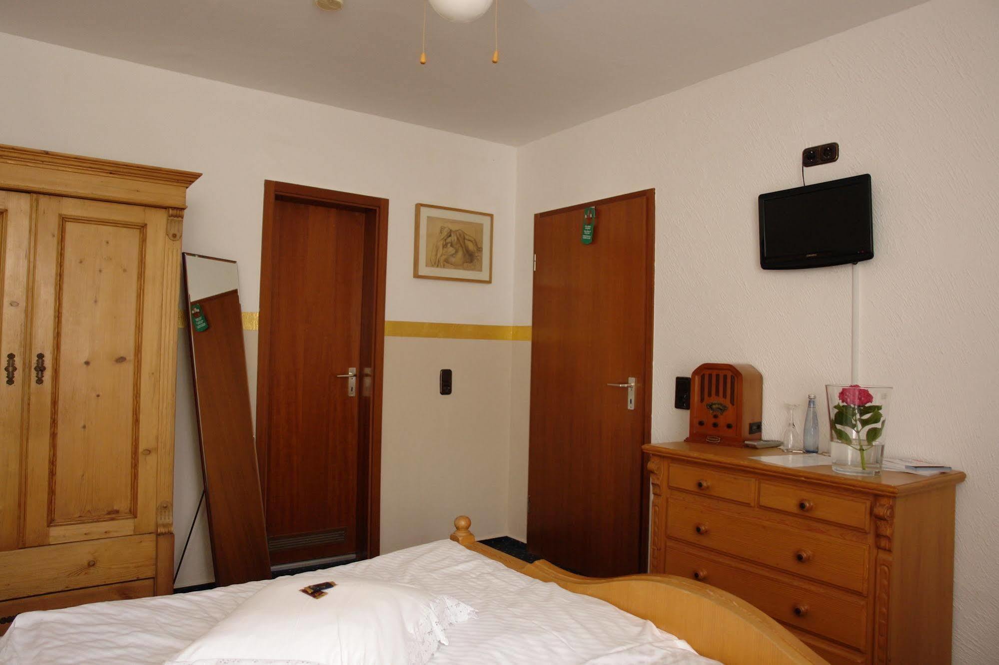 Hotel Jaegerhof Kettwig エッセン エクステリア 写真