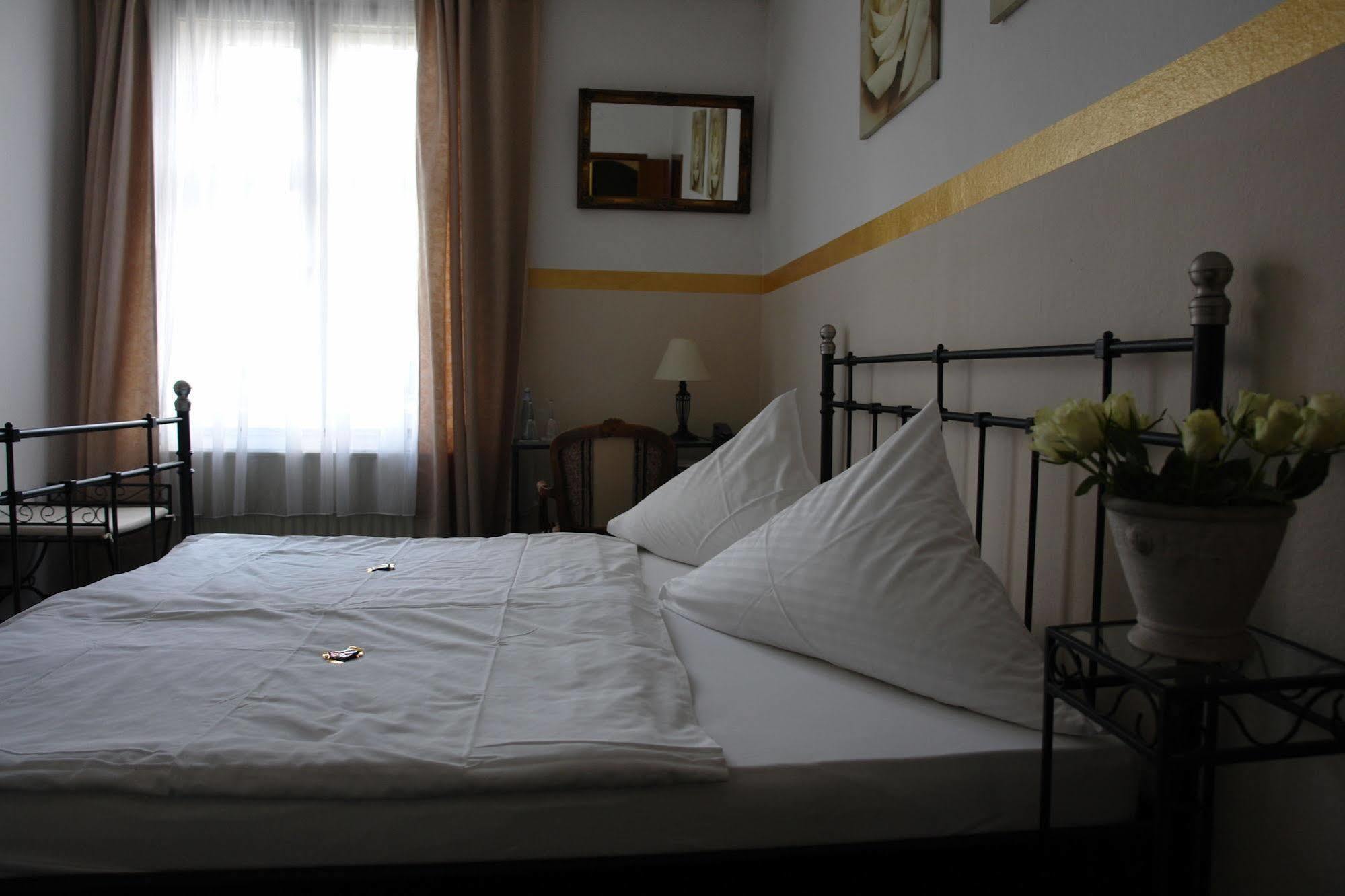Hotel Jaegerhof Kettwig エッセン エクステリア 写真